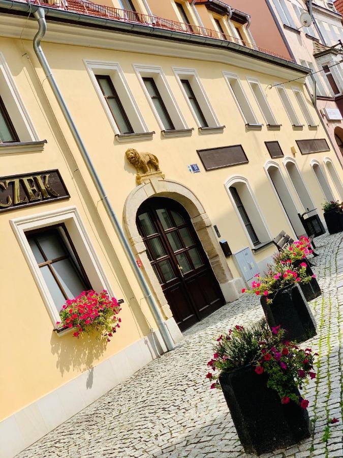 Apartament W Samym Sercu Miasta Z Darmowym Parkingiem Pod Zlotym Lwem -Hotel VI Kłodzko Εξωτερικό φωτογραφία
